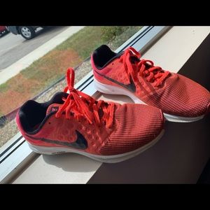 Women’s Nike Shapeshifter 7’s - Pink